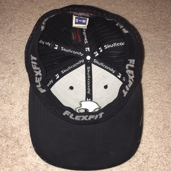 Skullcandy pinstriped Hat - Picture 3 of 4